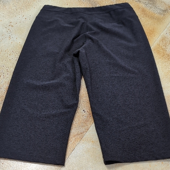 Lucy | Charcoal Wide Leg Leggings Capris Size L - Picture 10 of 11